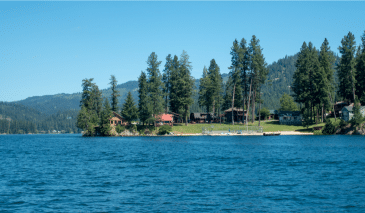 Daytime view of Hayden Lake in Hayden, Idaho